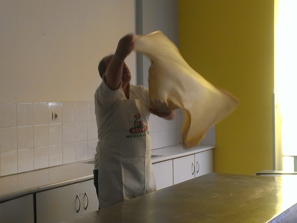 Παρασκευή μπουγάτσας στο ΜΣΘ