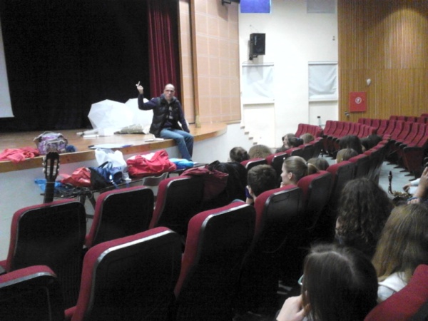 Ο ηθοποιός-σκηνοθέτης Γιάννης Παρασκευόπουλος στο Μ.Σ.Θ.