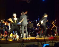 Μ.Σ. Αλίμου-Κατσαρίδα-συναυλία στο ΜΣΘ Μ.Σ. Αλίμου-Κατσαρίδα-συναυλία στο ΜΣΘ