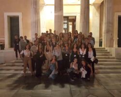 Η μαθήτρια Αναστασία Ρότσκου στις συνεδρίες της Βουλής των Εφήβων Η μαθήτρια Αναστασία Ρότσκου στις συνεδρίες της Βουλής των Εφήβων