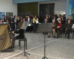 Μουσικό πρόγραμμα που πλαισίωσε την εικαστική έκθεση Μουσικό πρόγραμμα που πλαισίωσε την εικαστική έκθεση