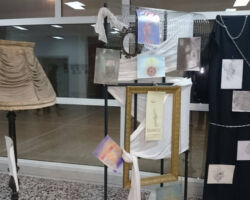 Μάρτιος 2017 - Έκθεση εικαστικών από το σύνολο "Ασκήσεις Ύφους" Μάρτιος 2017 - Έκθεση εικαστικών από το σύνολο "Ασκήσεις Ύφους"