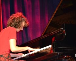 Συναυλία με έργα μαθητών, καθηγητών και αποφοίτων του ΜΣΘ Συναυλία με έργα μαθητών, καθηγητών και αποφοίτων του ΜΣΘ