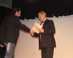 Απονομή βραβείων διαγωνισμού "Φτιάξε και εσύ το δικό σου ραδιοφωνικό σπότ" Απονομή βραβείων διαγωνισμού "Φτιάξε και εσύ το δικό σου ραδιοφωνικό σπότ"